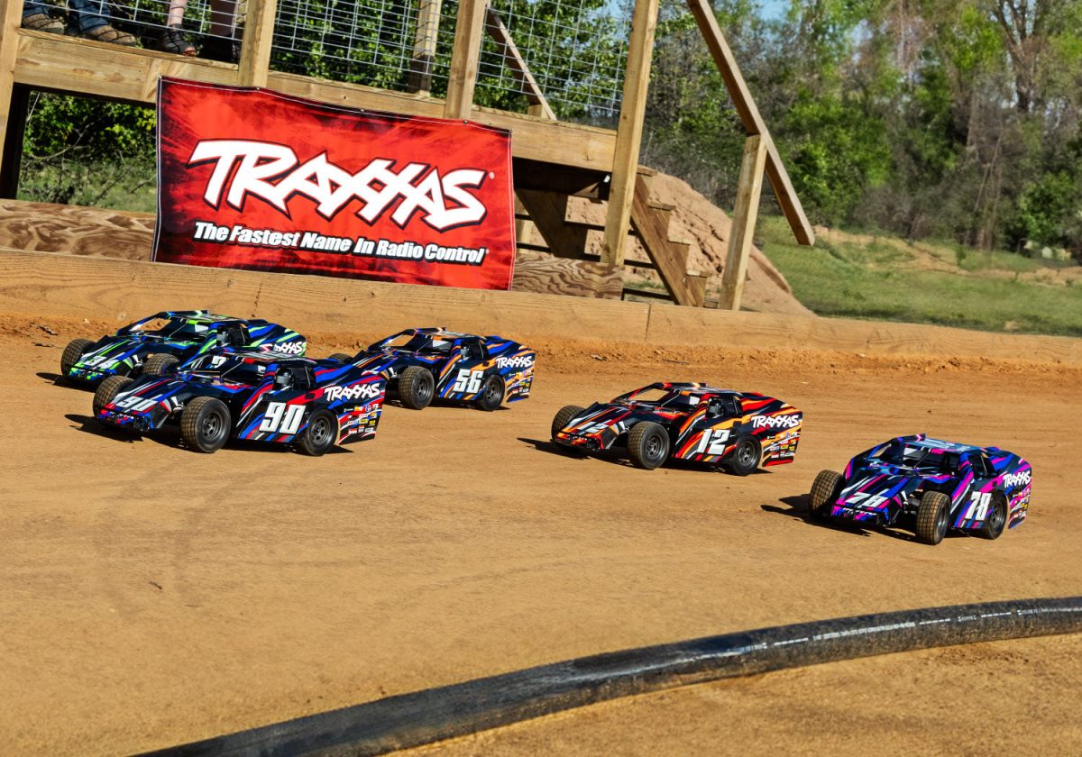 Product Image for Slash Modified Dirt Oval Racer Traxxas 104354-74