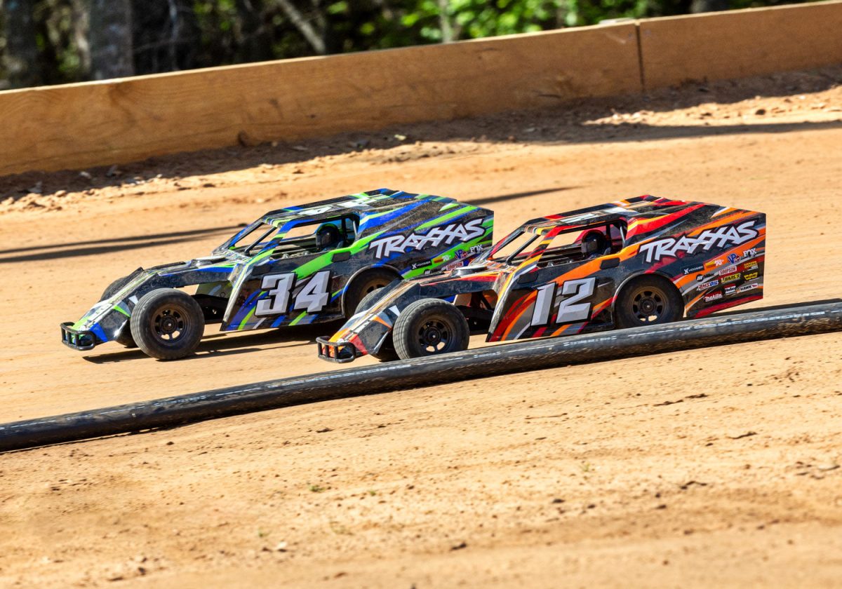 Product Image for Slash Modified Dirt Oval Racer Traxxas 104354-74