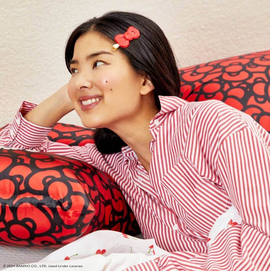 Product Image for Hello Kitty x Kitsch Recycled Plastic Creaseless Clips Set