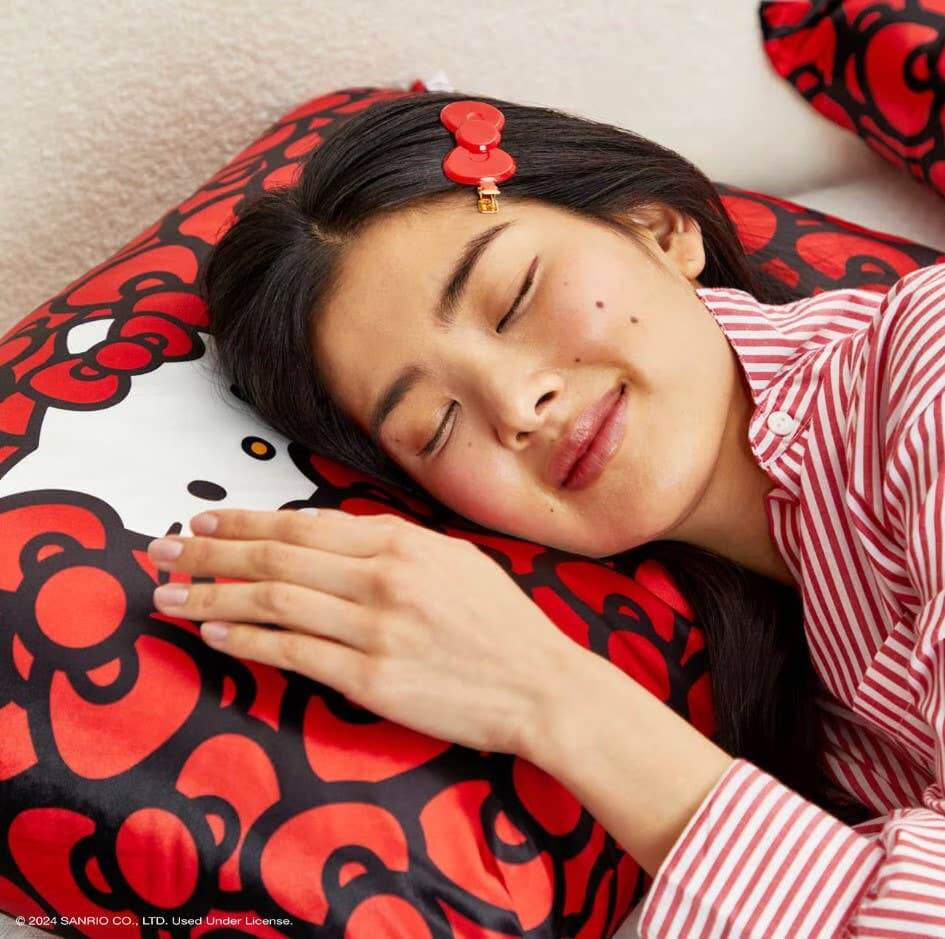 Product Image for Hello Kitty x Kitsch Recycled Plastic Creaseless Clips Set