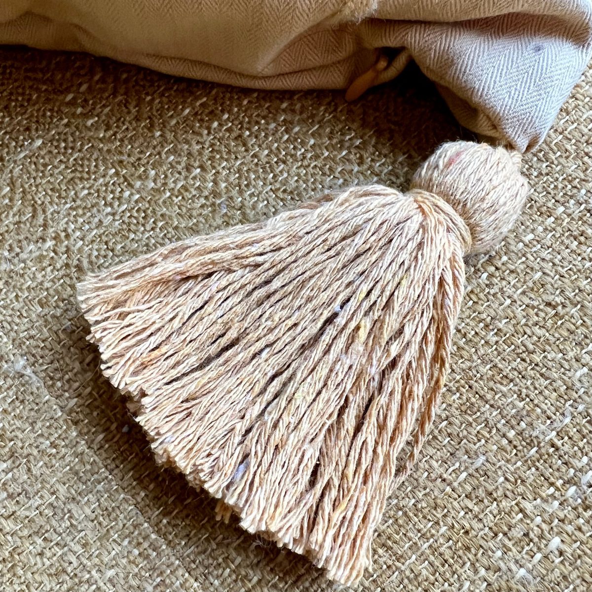 Product Image for Goldenrod Pearl Scallop Tassel Pillow Cover