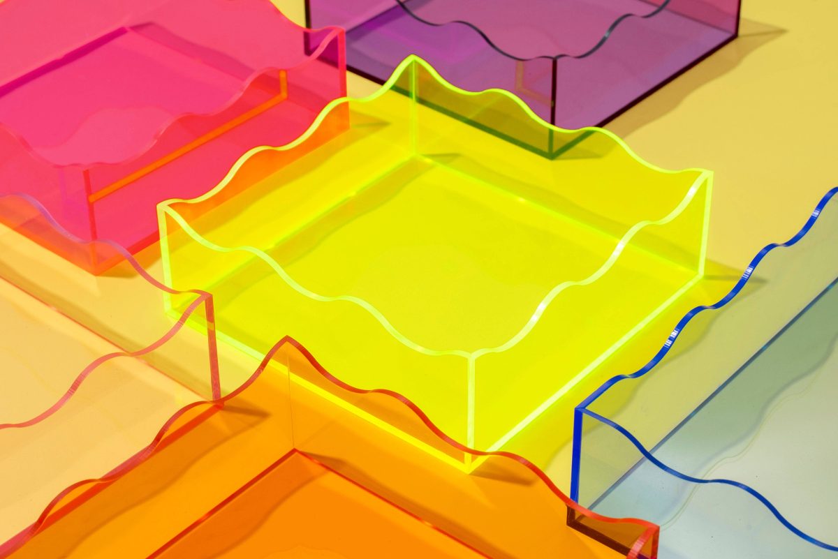 Product Image for Wavy Acrylic Tray – Square – Assorted Colors: Orange